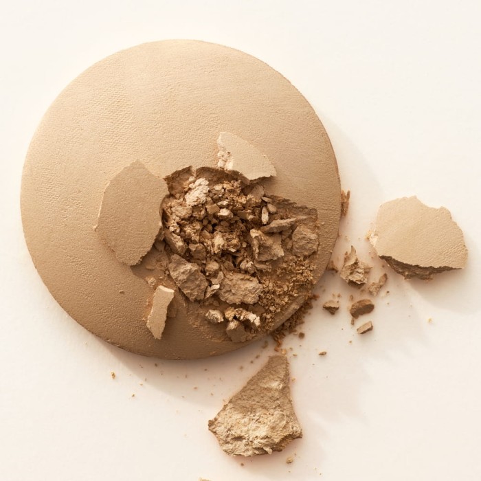 mineral_powder_03_50594_2.jpg