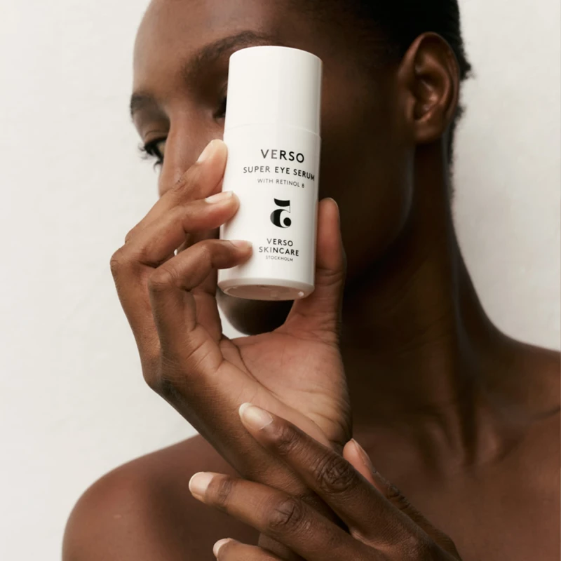 VersoSuperEyeSerum_ModelwithProduct_1x1.jpg