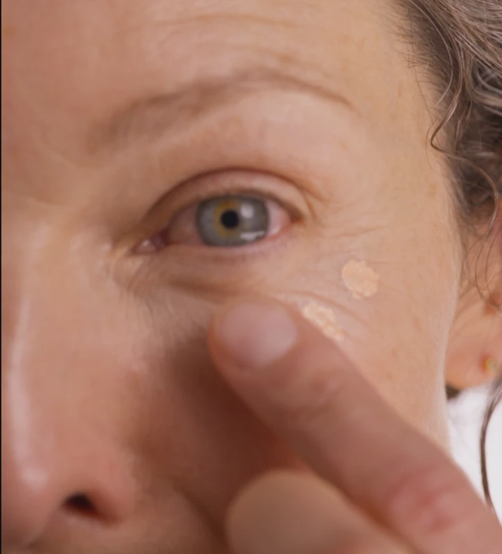 concealer-50585-50586.jpg.png