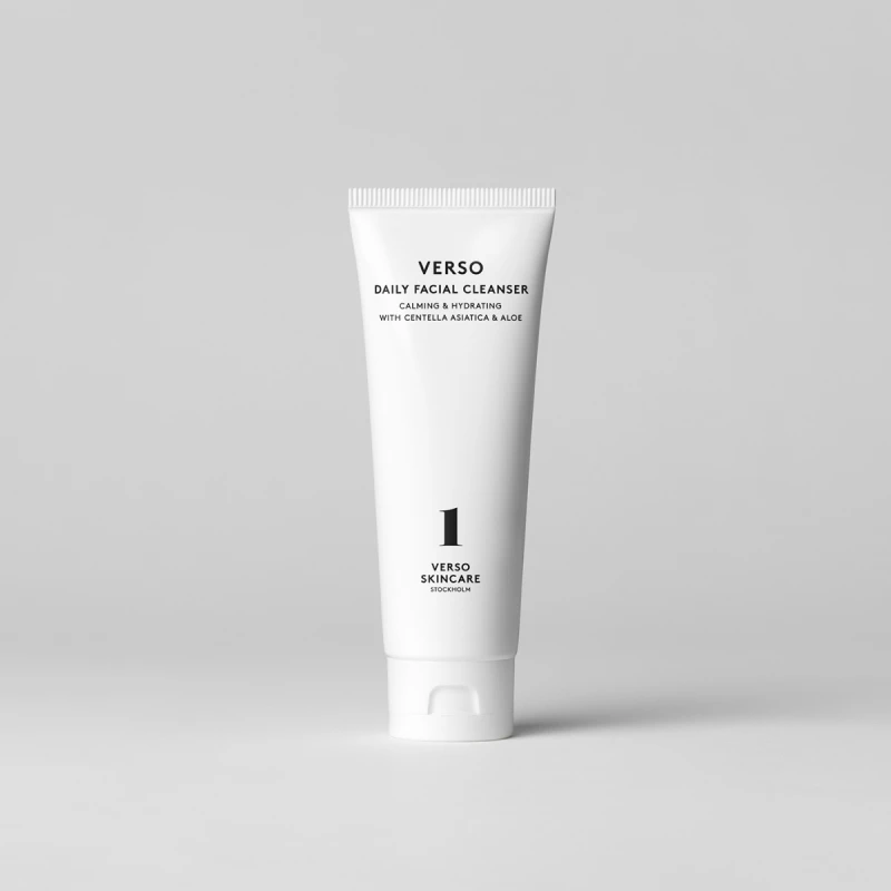 Verso-Daily-Facial-Cleanser-łagodny żel do mycia twarzy_centella asiatica_astaksantyna.png