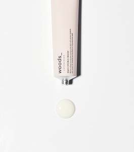 Woods Copenhagen Daily Hydra Cream -nlekki krem nawilżający.jpg