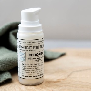 1200_0001_overnight-footcream.jpg