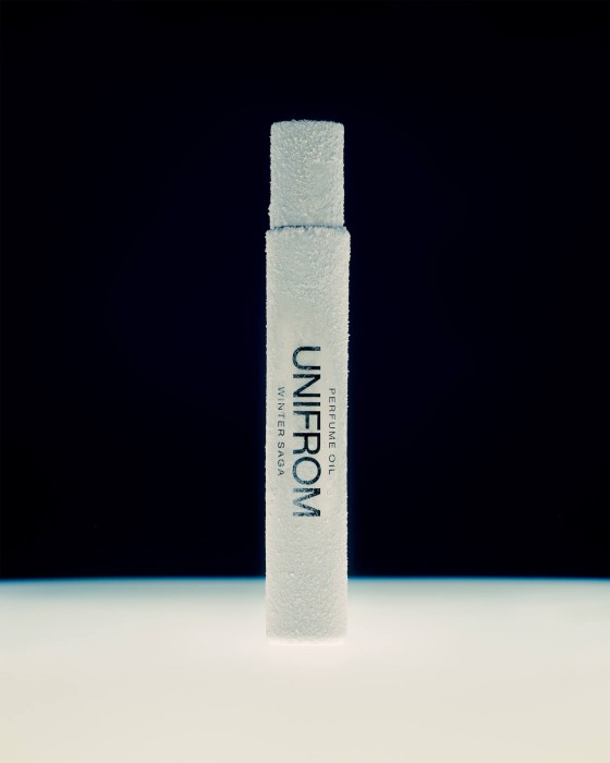 WINTER_SAGA_BOTTLE3_4x5.jpg