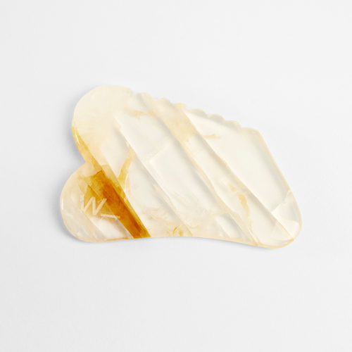 Woods Copenhagen Gua Sha - kamień z cytrynu do masażu twarzy.png