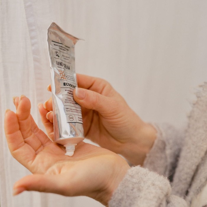 hand-cream-50008 (1).jpg